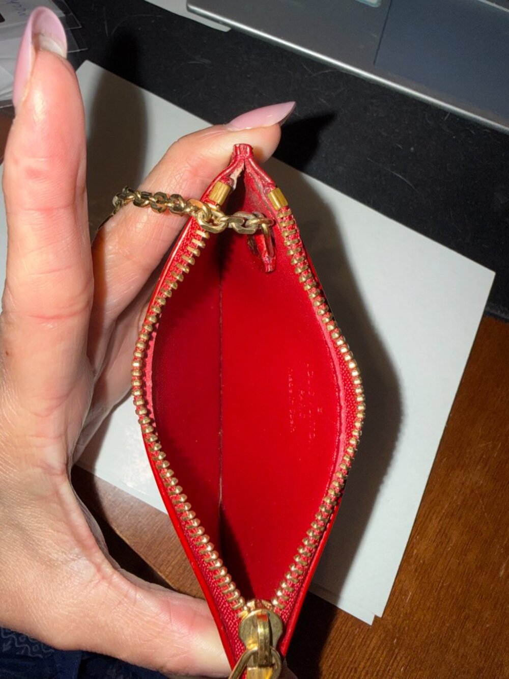 Louis Vuitton Vernis Pouchette Cles Key Pouch coin Red AUTHENTIC Entrupy - Picture 5 of 6